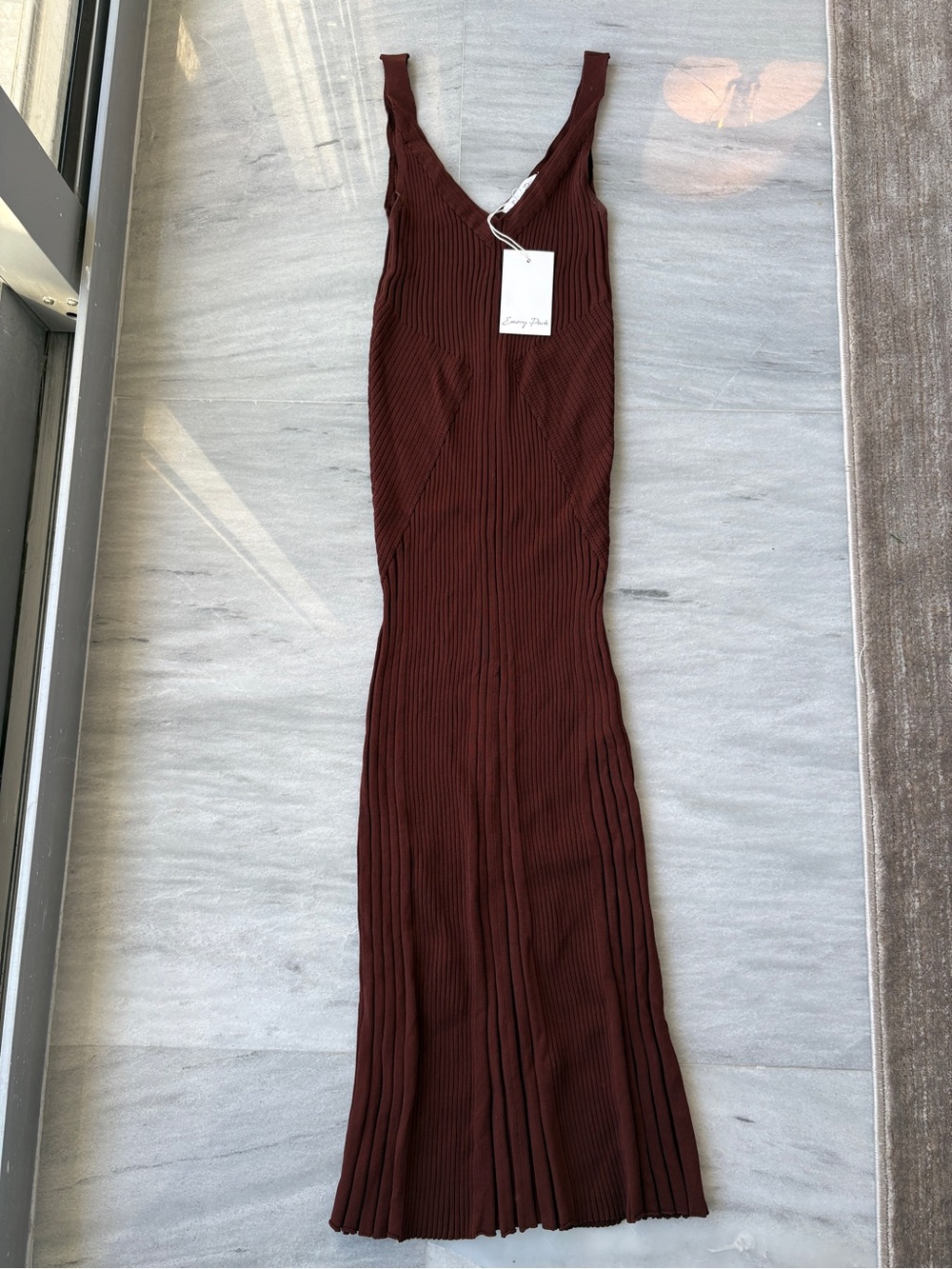 NWT Ribbed V‑Neck Maxi Dress in Chocolate Brown
